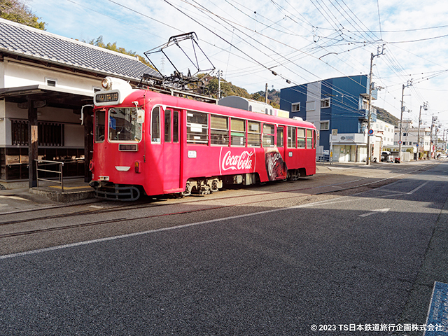 Tosaden tram at the Ino tram stop