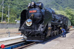 SL Gunma D51-498 Minakami