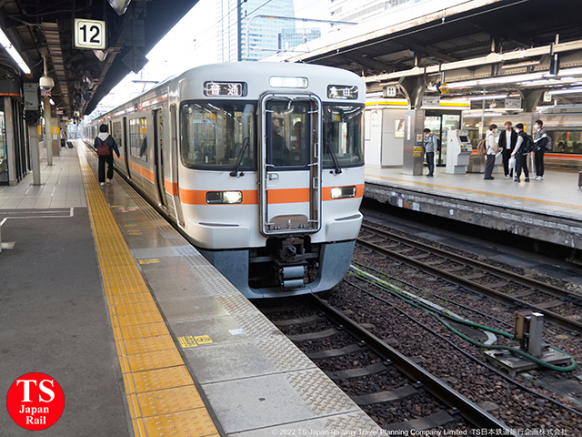 JR Tokai 313系 Nagoya station (Kansai Main Line service)