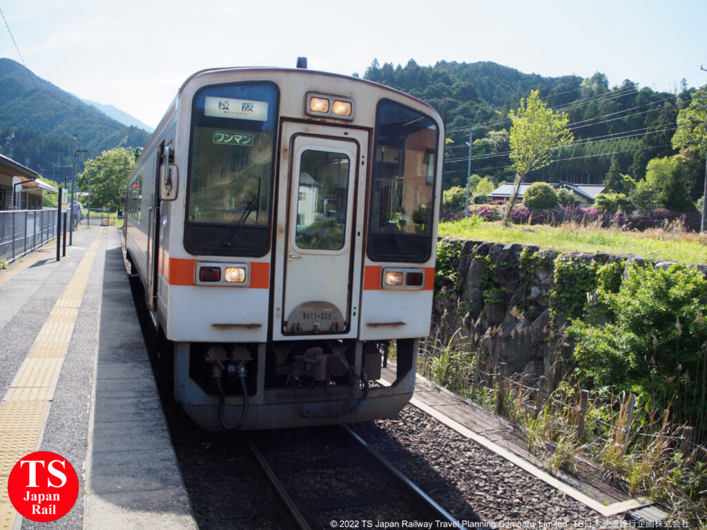 Meisho Line JR Tokai KiHa11