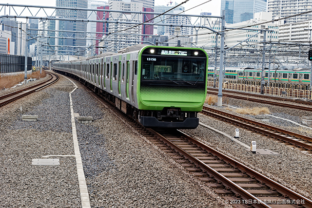 JR East Yamanote Line E235