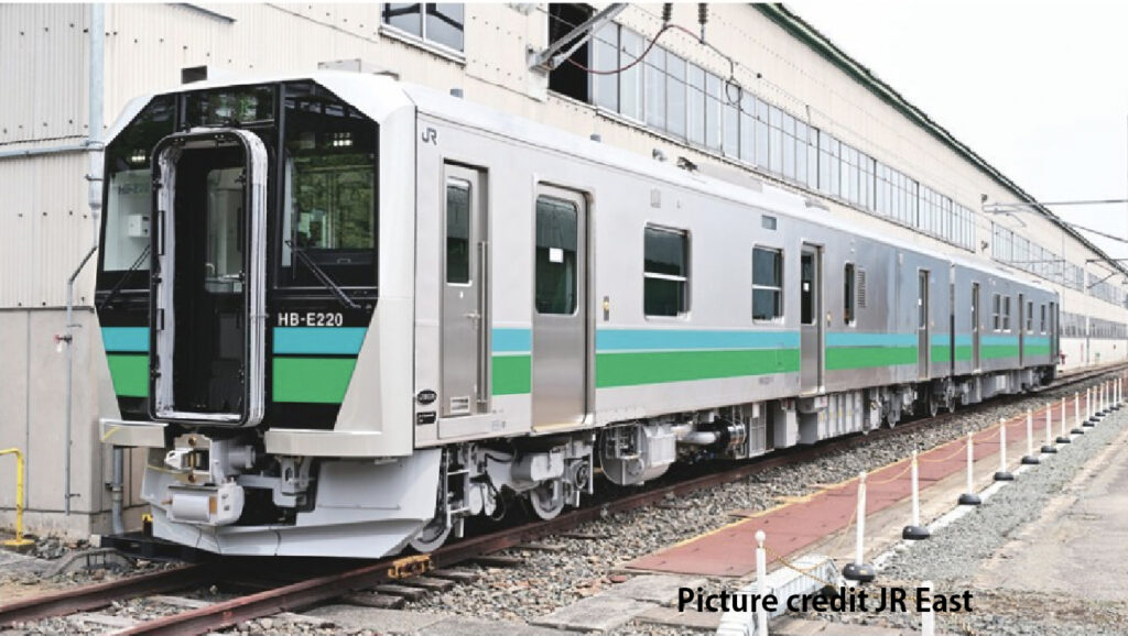 JR East's new Diesel Hybrid HB-E220