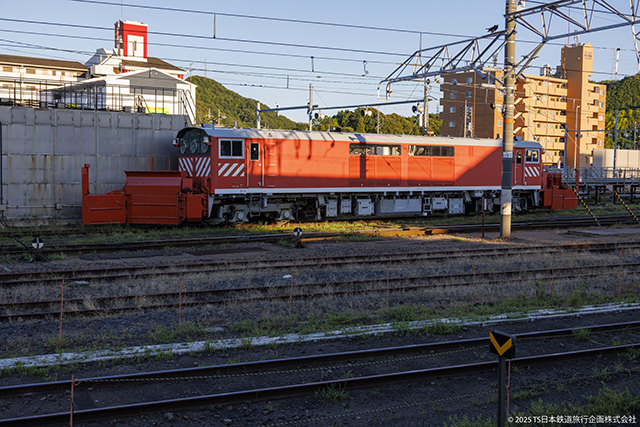 JR West Snow Plough KiYa143 at Yonago Depot