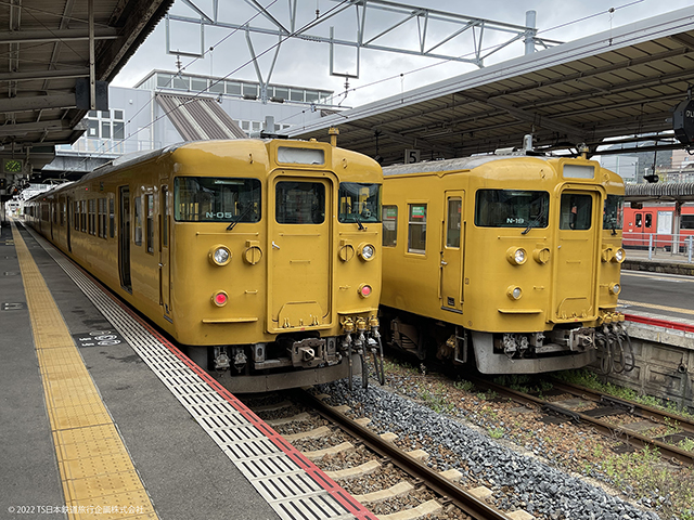 JR West 115 series Shin Yamaguchi Station