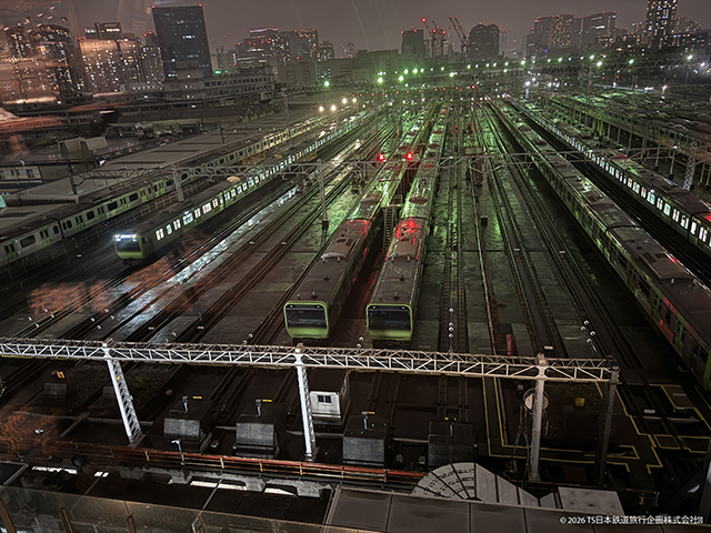 Japan Rail Enthusiast Magazine
(JR East Yamanote Line Oi Depot (Tokyo Rolling Stock Center). E235系(evening view))