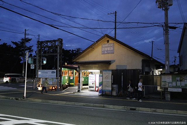 Hankai Tram 161系 Hamadera Ekimae (nightime)